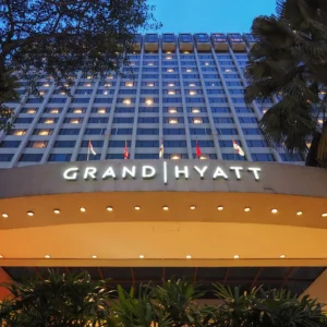 Grand-Hyatt-Singapore-P764-Hotel-Exterior.16x9